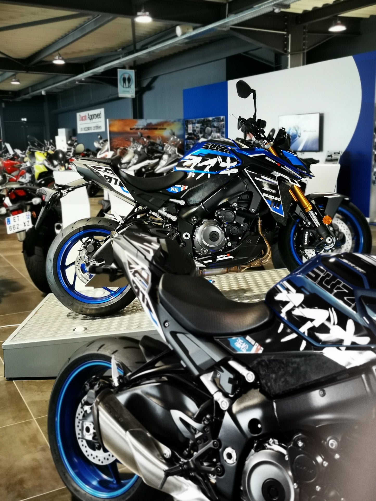 KIT DÉCO SUZUKI - GSXS1000/950 JAPAN - ONLY 30